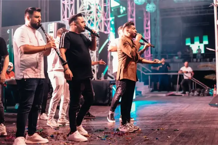Mega Discoteca Tineretului — moment din galerie 097